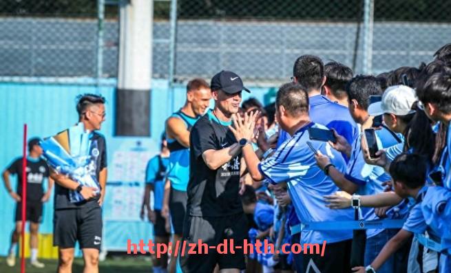 华体会hth-AI语音解说技术在2025年世俱杯赛事直播中的应用实例